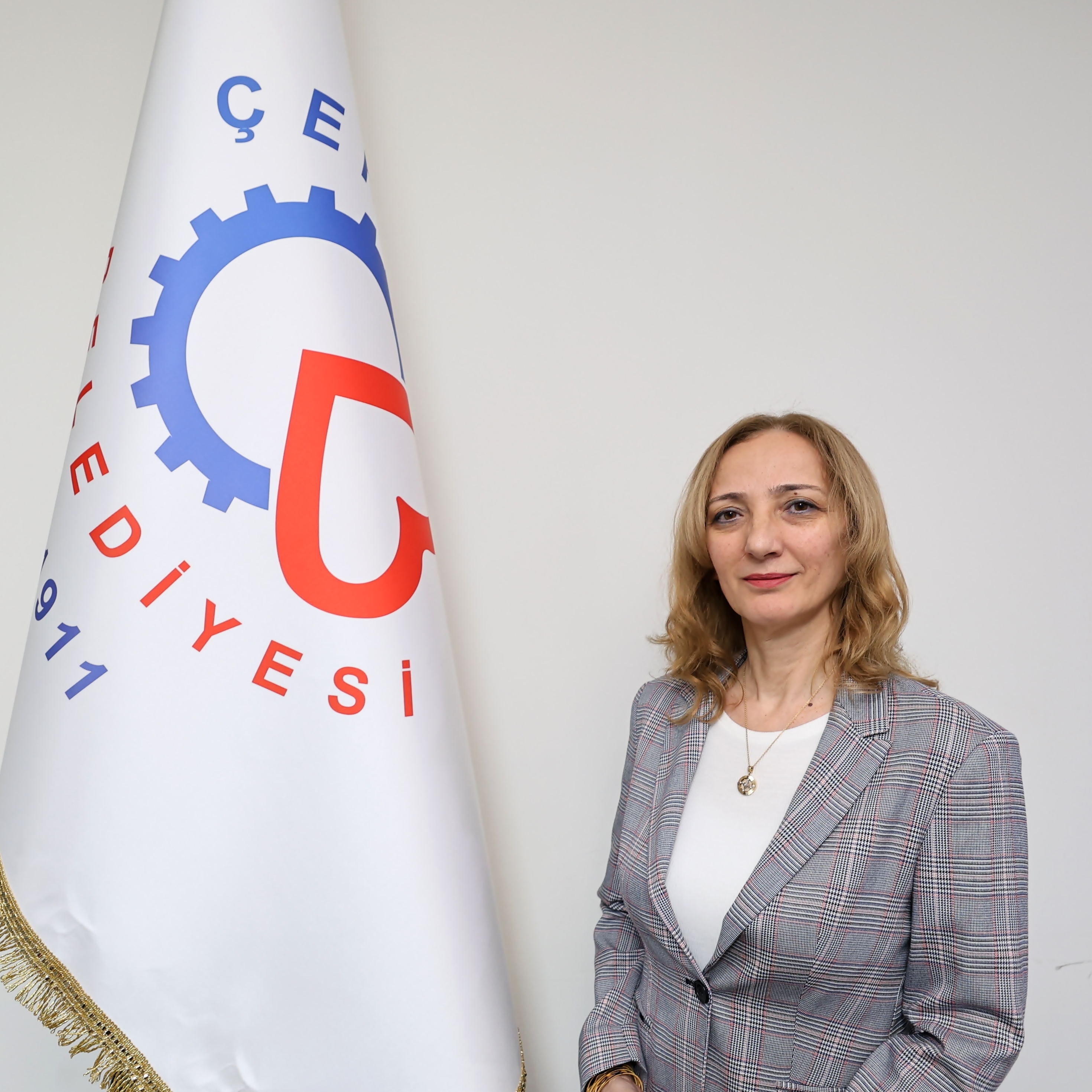 Aynur DURMUŞ